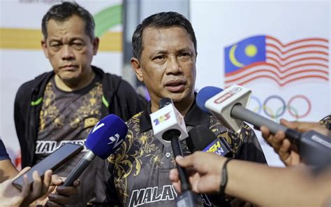 Norza Ikrar Pertahan Keluarga Hot FM