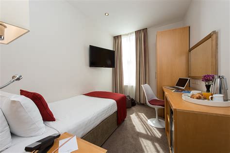 Single Bed Hotel Room in Kensington, London | Park International Hotel