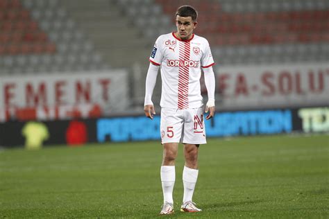 footballligue   nancy lorraine du feu rouge au feu vert pour