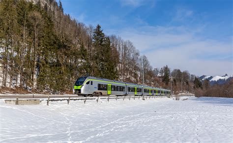 RABe 528 104 Der BLS Zwischen Enge Im Simmental Und Boltigen