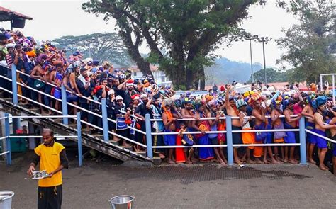 Sabarimala temple continues to witness heavy rush, Sabrimala temple ...