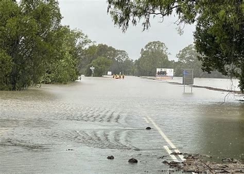 Businesses hit by Queensland floods offered emergency loans