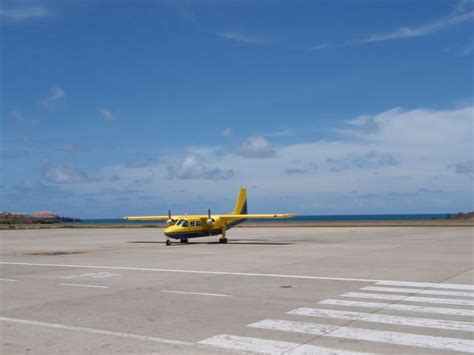 001_grenada_airport.JPG