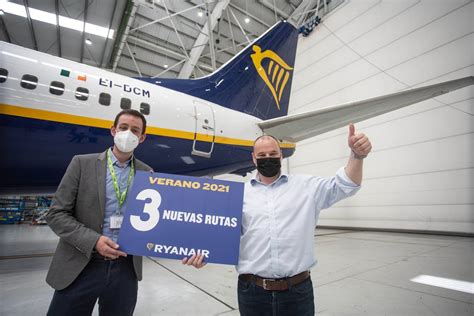 Ryanair presenta tres nuevas rutas aéreas desde Sevilla