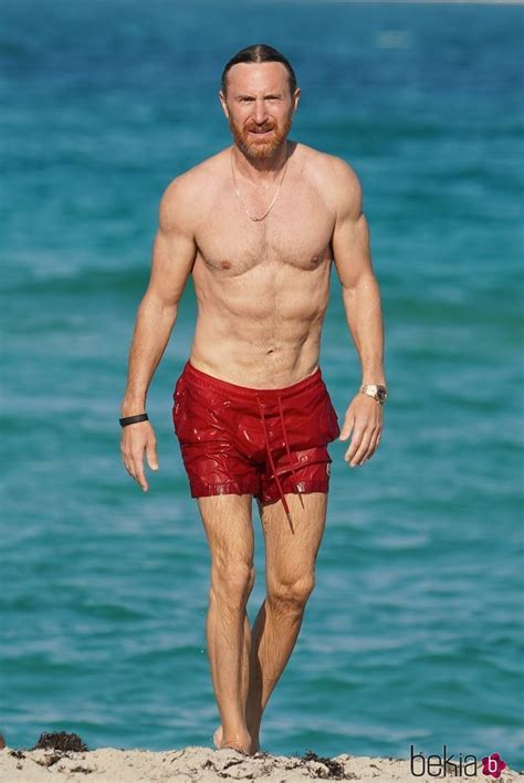 David Guetta Con El Torso Desnudo En Miami Torsos Desnudos Los