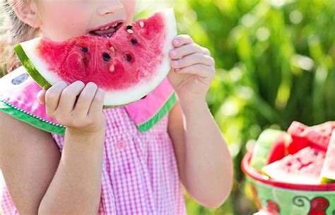 Siete cosas peligrosas que no debes hacer después de comer