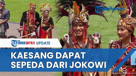 Pakai Busana Kawasaran Dari Minahasa Kaesang Pangarep Dapat Sepeda