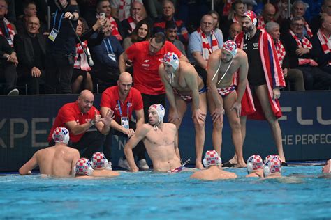 Slobodna Dalmacija Hrvatska Po Medalju Na Dalmatinski Pogon Barakude