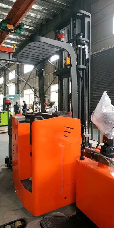 High Quality Electric Reach Truck For Sale China Reach Truck And