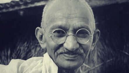 Biografia de Mahatma Gandhi o líder da não violência