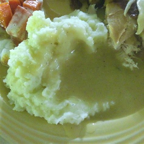 Mashed Potatoes with Turkey Gravy