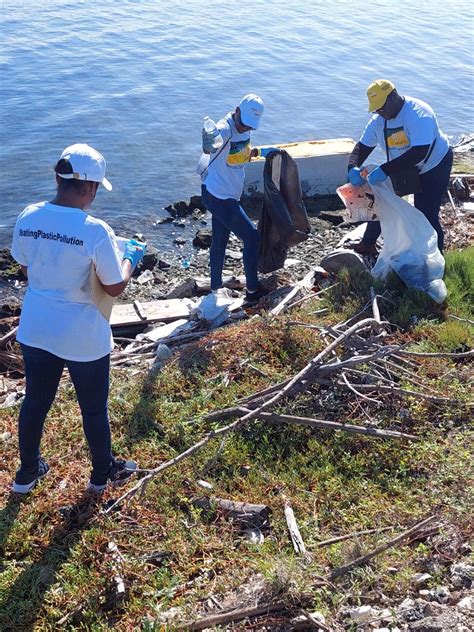 Vision 2030 Jamaica Helps to Clean Shorelines - Vision 2030