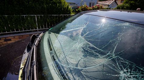 Nackter Mann Randaliert Wohl Unter Drogeneinfluss In W Rzburg Und