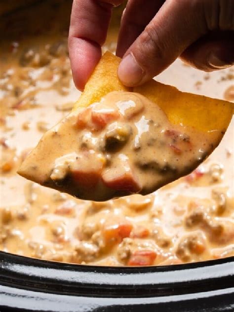 Slow Cooker Rotel Dip With Beef The Magical Slow Cooker