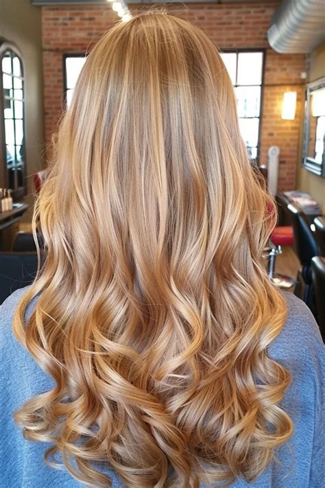 Honey Blonde Hair Color Ideas For A Summer Makeover Honey Blonde Hair Color Honey Blonde