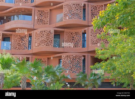 Masdar City Solar Panels Hi Res Stock Photography And Images Alamy