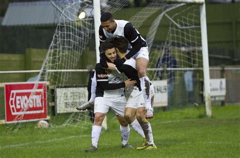 Kings Langley Fc Vs Chalfont St Peter Fc Evo Stik Souther Flickr