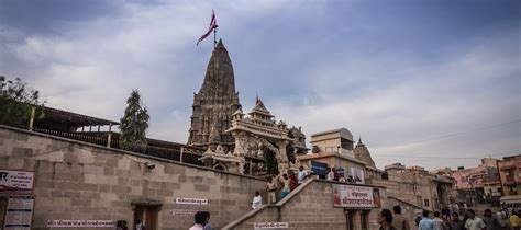 Dwarkadhish Temple Tour Packages, Dwarkadhish Temple Darshan ...