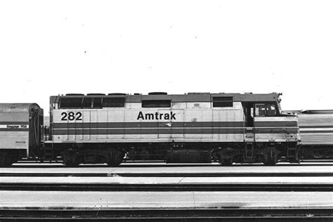 Amtrak F40PH locomotives - Trains