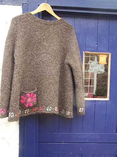 Ravelry Danish Rose Tunic Pattern By Di Gilpin