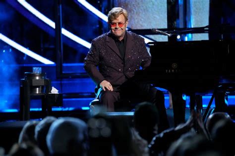 Elton John Earns Egot Status With Emmy For Farewell Concert Film Huffpost Entertainment