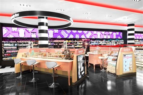 Le Sephora Champs Elysées Fait Peau Neuve Et Propose Désormais Ses