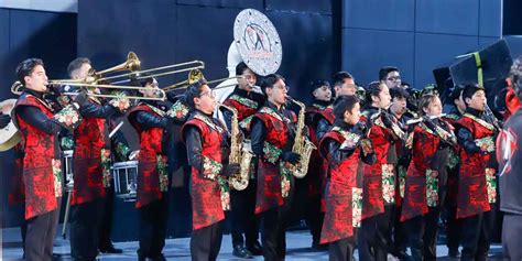 Gobierno de Armenta abandera a jóvenes de All Star Marching Band