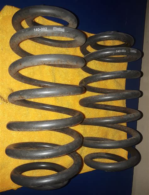 Pair Of Bell Tech Rear Lowering Springs 140 002 Chevy Ssr Forum