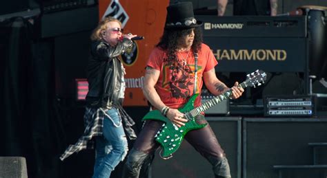 Guns N Roses Axl Rose Pr Sentiert Ersten Neuen Song Seit