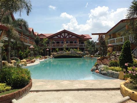 Top 8 Best Resorts In Pampanga - Living in Pampanga: Guide to your new home