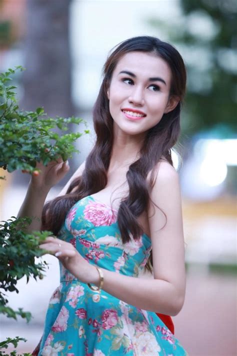 Kim Ngân Khởi động Cùng Cuộc Thi Hoa Hậu Hoàn Vũ Việt Nam 2015