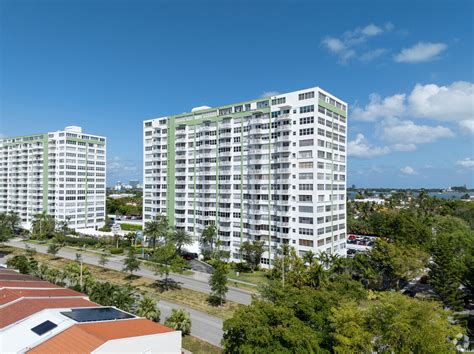 Bayview Towers Apartments In North Miami Fl Apartments