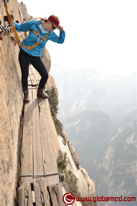 emma tryon hua shan plank walk china globemad adventure travel ideas ...