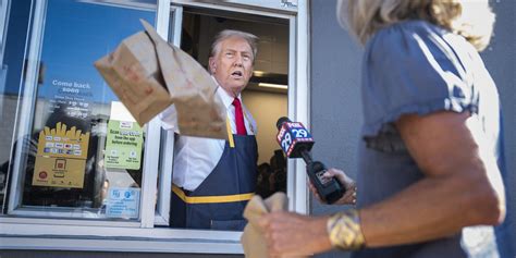 25 Hilarious Reactions To Trump Faking Work At Mcdonalds