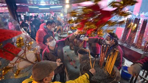 新春賀虎年｜市民到車公廟參拜 祈求疫情盡快完結