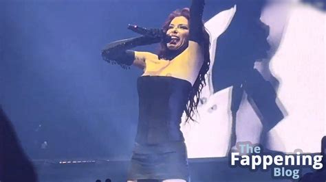 OOPS International Nude Leaks Photo TheFappening