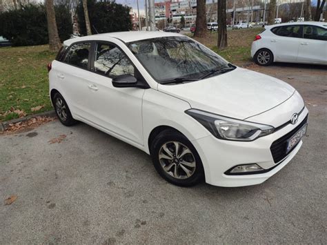 Hyundai I20 1 1 CRDi Prvi Vlasnik Prodaje Bez Posrednika 2018 God