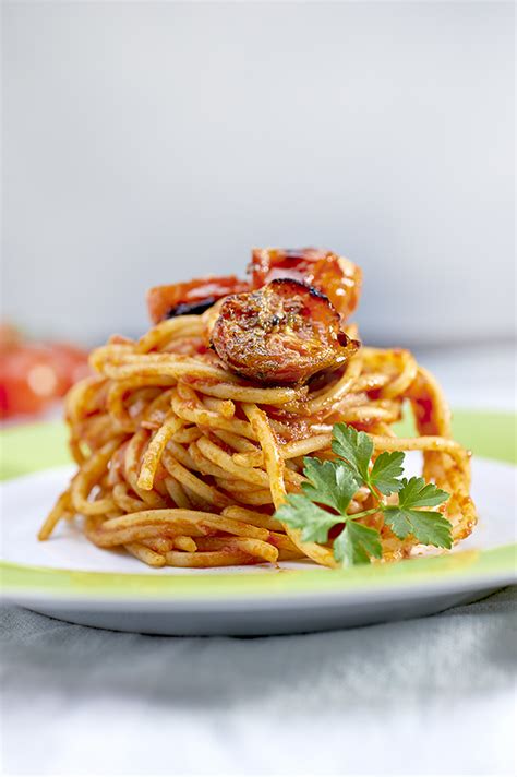 Pasta Al Sugo Ai Tre Pomodori Ricetta Vegana Ricomincio Da Quattro