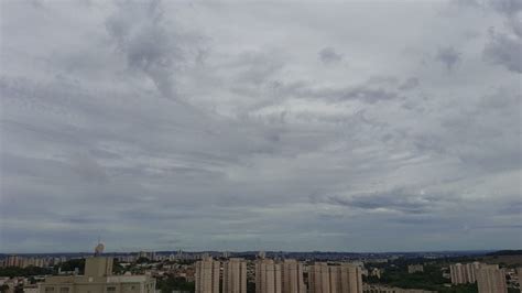 Domingo Amanhece Nublado E Previs O Indica Chuva Em Ribeir O