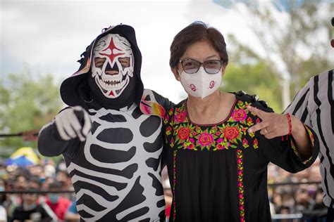 Celebra la Rectora Lilia Cedillo Ramírez las fiestas patrias con