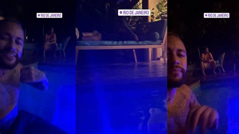 Neymar curte piscina ao lado de parças no Rio em meio a polêmica