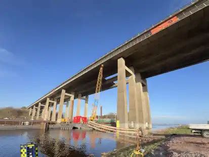 Huntebrücke in Oldenburg Abriss läuft Erstes Loch in der Fahrbahn