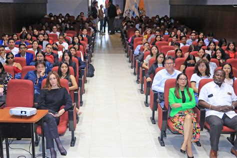 Univer de Guayaquil on Twitter Se llevó a cabo la Conferencia