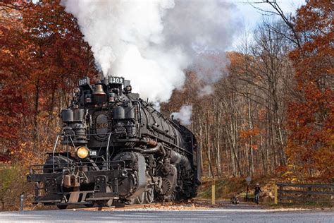 Book Your Polar Express Train Ride™ Adventure — Western Maryland Scenic Railroad