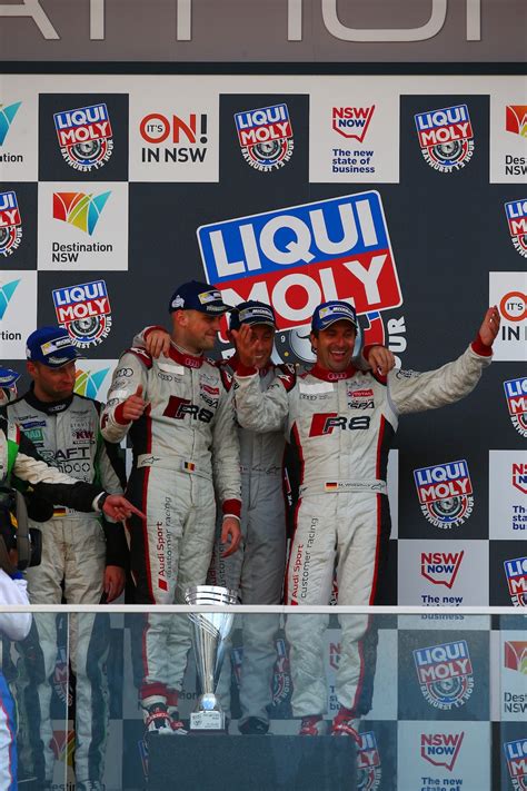 Gallery Bathurst 12 Hour Race Day