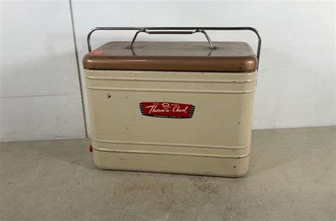 Knapp Monarch Therma Chest Vintage Metal Cooler 18x9 5x14” Hash Auctions