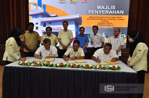 Majlis Penyerahan Projek Menyiapkan Baki Kerja Naiktaraf Unit Rawatan