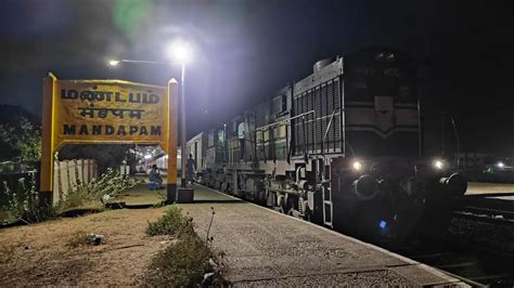 22613 Rameswaram Ayodhya Cantt Shraddha Sethu SF Express Rakes Arriving