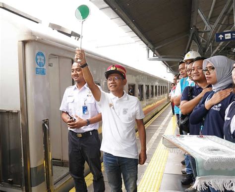 PLN Berangkatkan 1 000 Pemudik Kereta Api Koran Jakarta