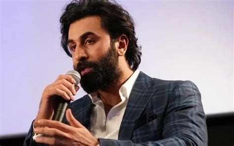 Ranbir Kapoor Doesnt Deserve An Award For Brahmastra Actor Says